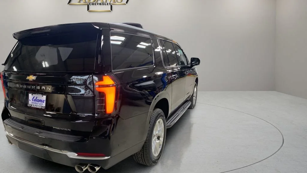 2026 Chevrolet Suburban Premier - Photo 8
