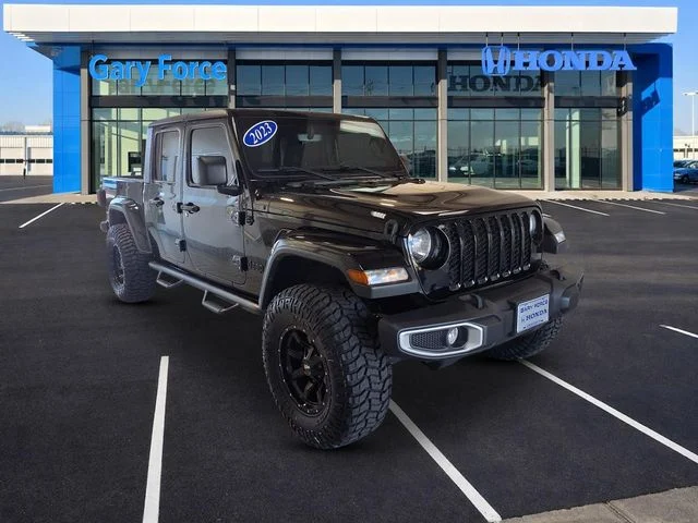 2023 Jeep Gladiator Sport S's photo