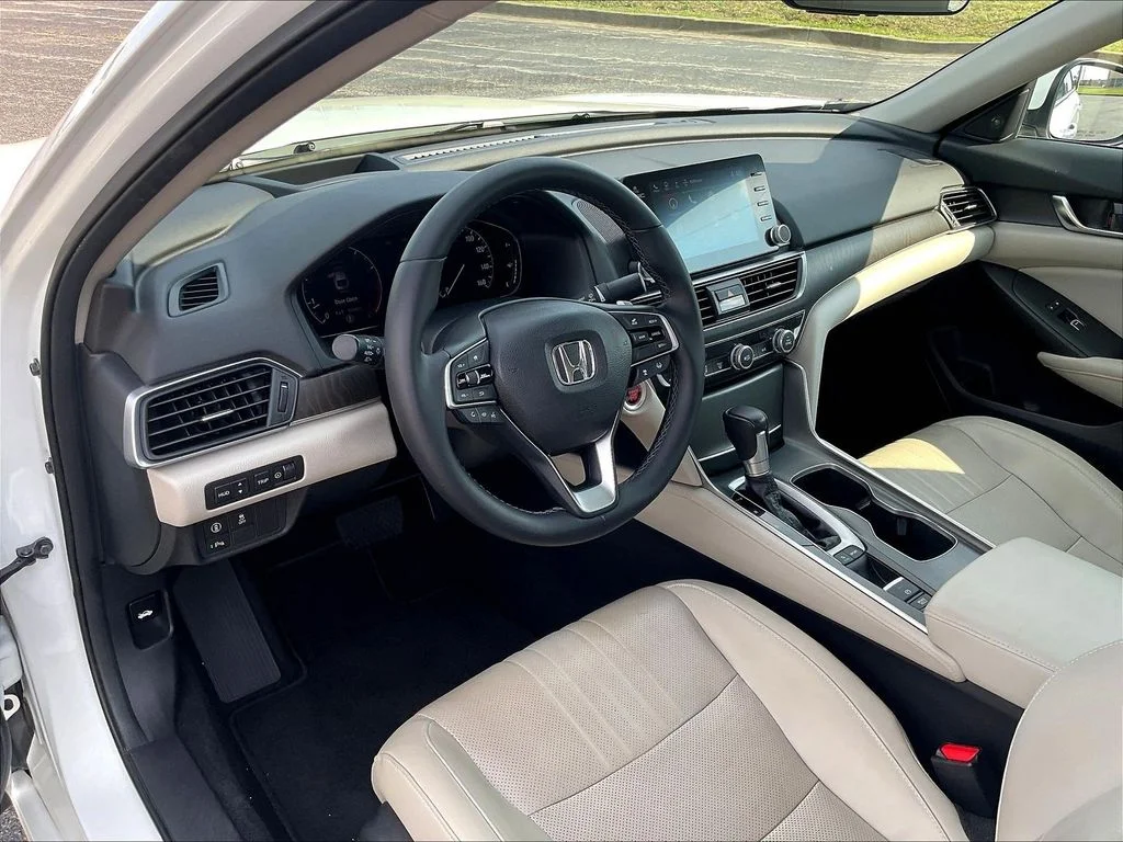 2018 Honda Accord Touring - Photo 28