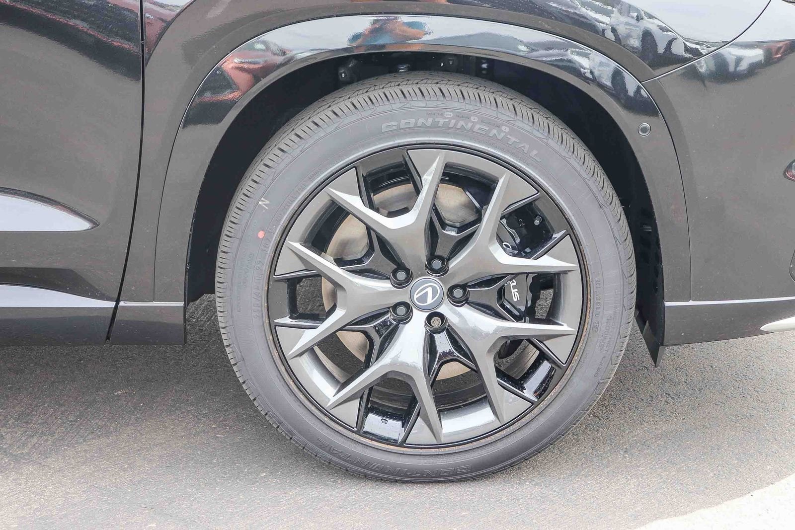 New 2026 Caviar Lexus TX 500h F SPORT PERFORMANCE PREMIUM AWD image 10