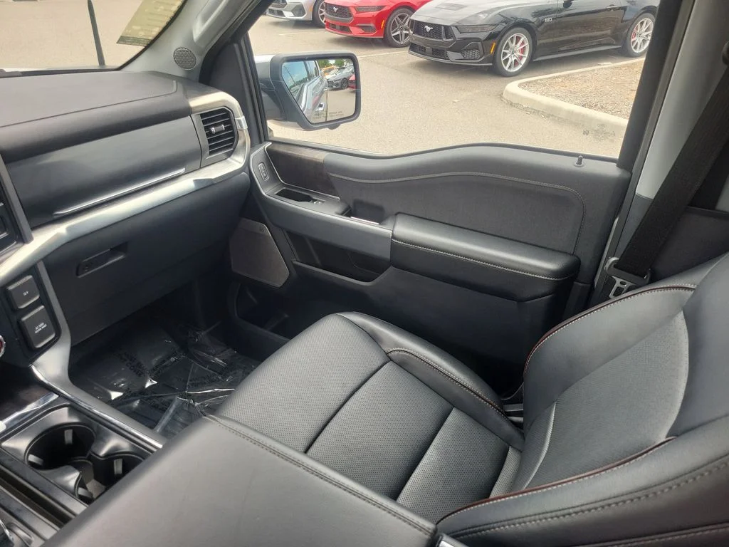 Used 2023 Silver Ford Lariat image 13