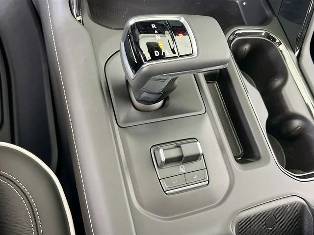 2026 GMC Sierra 1500 AT4X - Photo 12