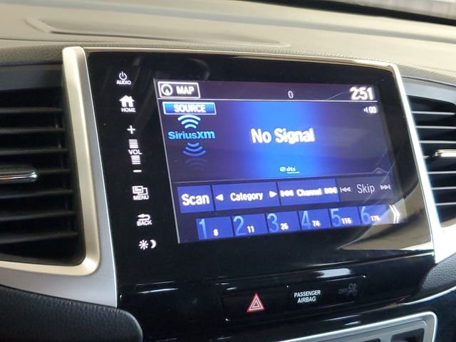 Used 2018 Gray Honda Touring image 23