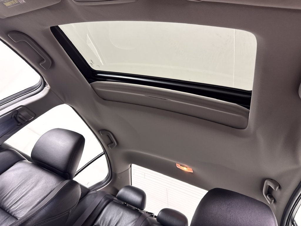 Used 2009 Silver Honda EX-L image 20