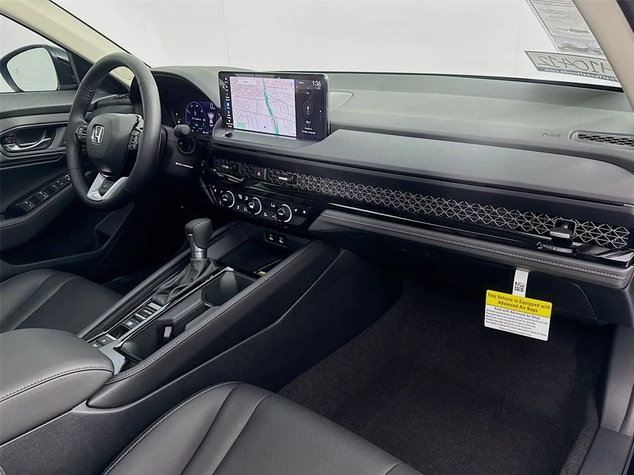 New 2026 Platinum White Pearl Honda Touring image 40
