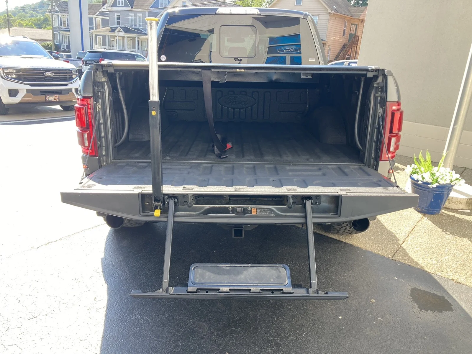 Used 2018 Gray Ford Raptor image 13