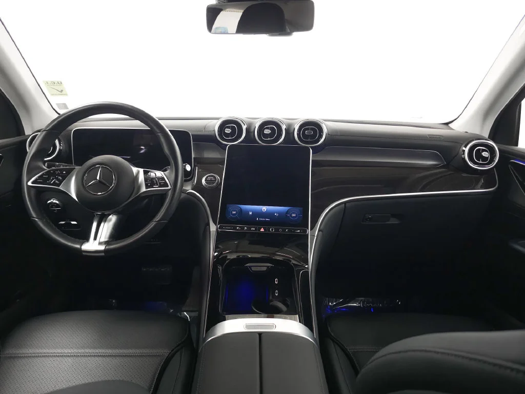 Used 2025 Black Mercedes-Benz GLC 350e image 22