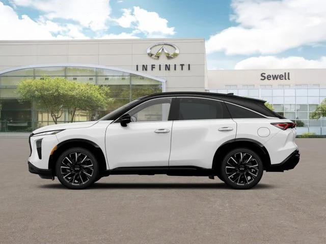 New 2027 2T RAD WHT INFINITI Autograph AWD image 3