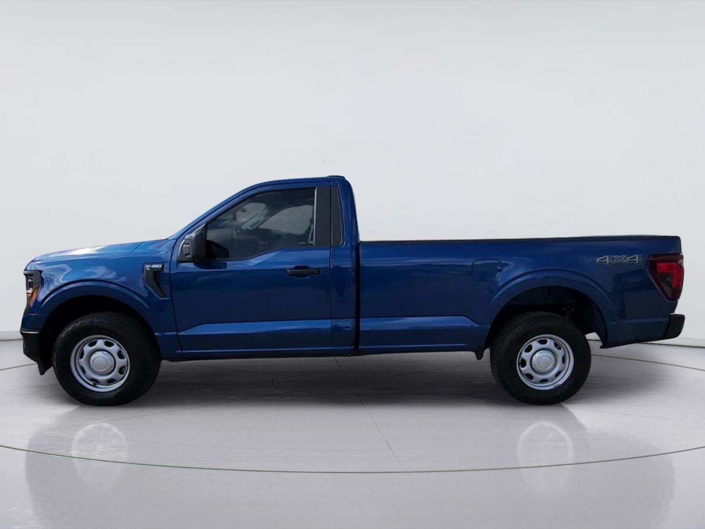 Used 2024 Blue Ford XL image 5