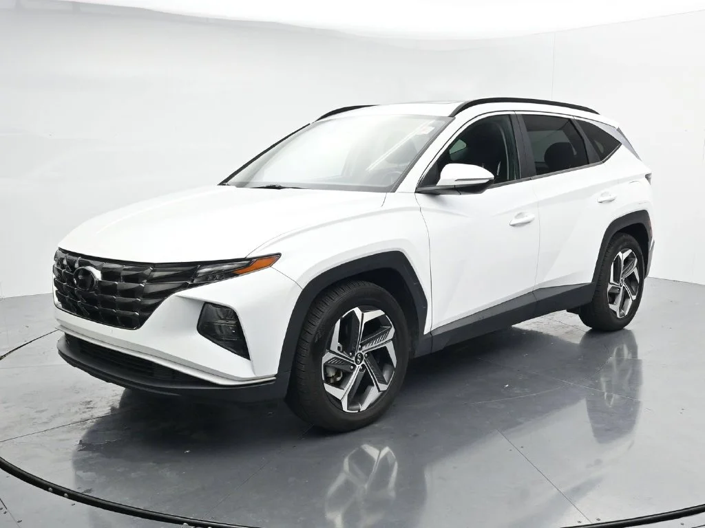 Used 2022 Gray Hyundai SEL image 3