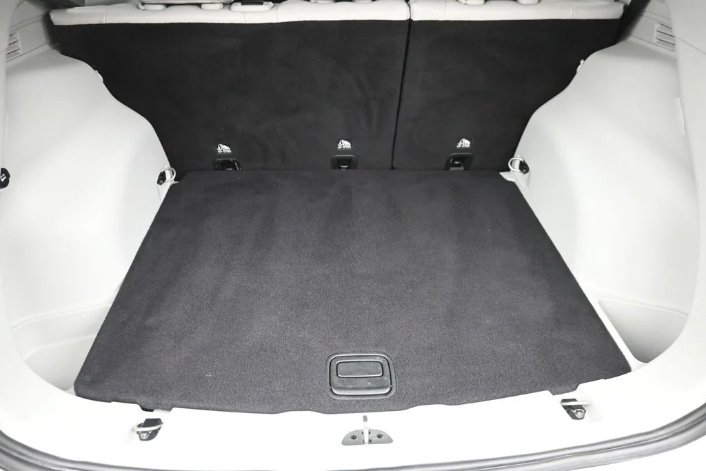 Used 2020 White Jeep Limited image 11