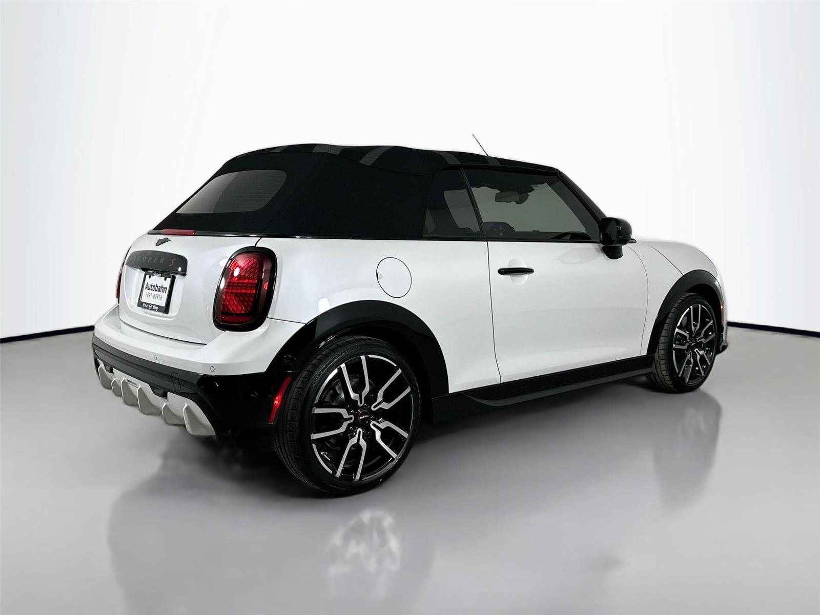 New 2026 Nanuq White Metallic MINI Cooper S image 5