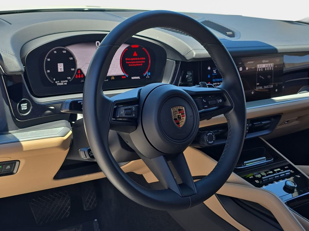 Used 2024 White Porsche Base image 19