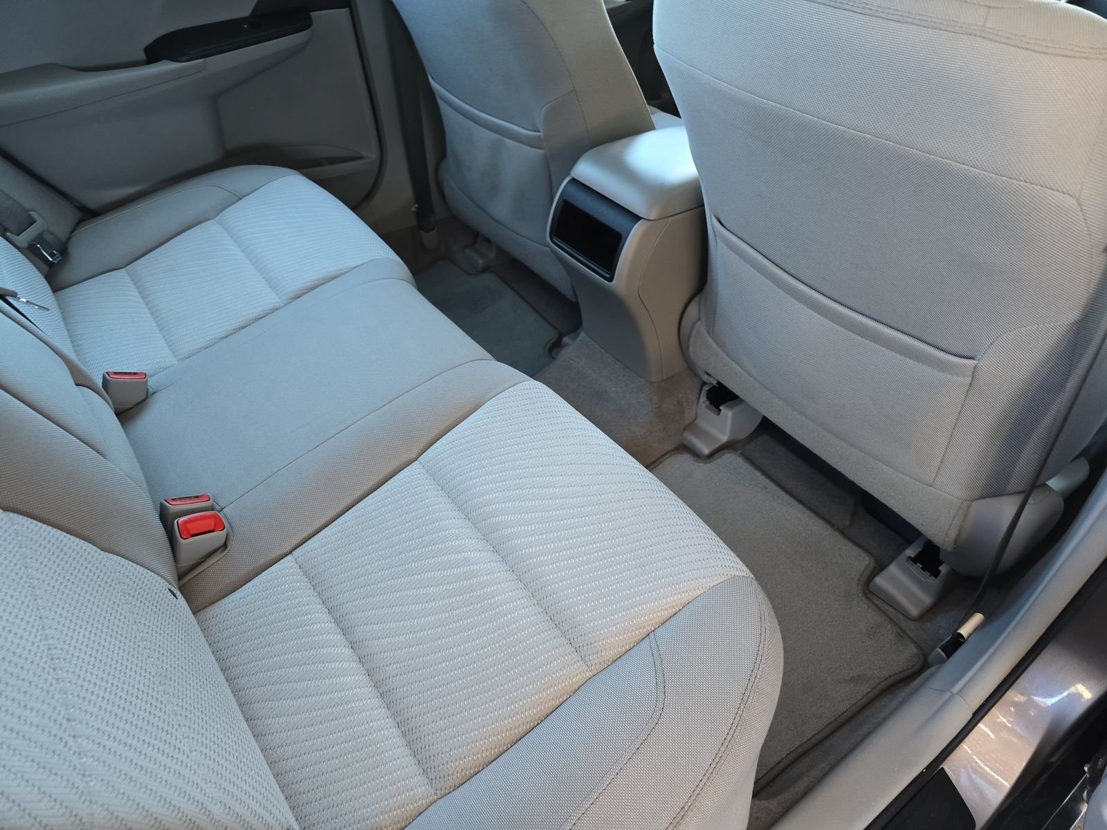 Used 2017 Gray Toyota LE image 13