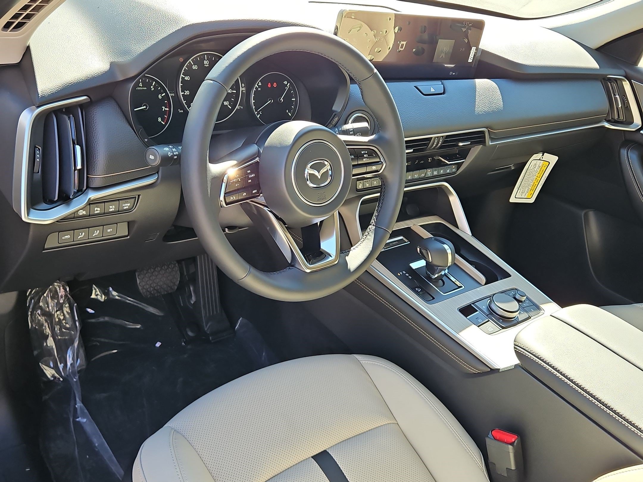 New 2026 Platinum Quartz Mazda Preferred image 2