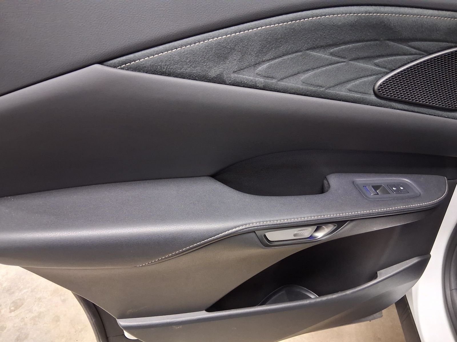 Used 2023 White Lexus 350 F Sport Handling image 24