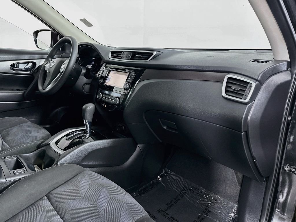Used 2016 Magnetic Black Nissan SV image 30