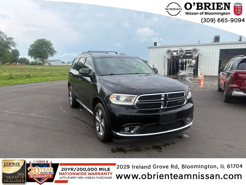 Used 2016 Brilliant Black Crystal Pearlcoat Dodge Limited image 1