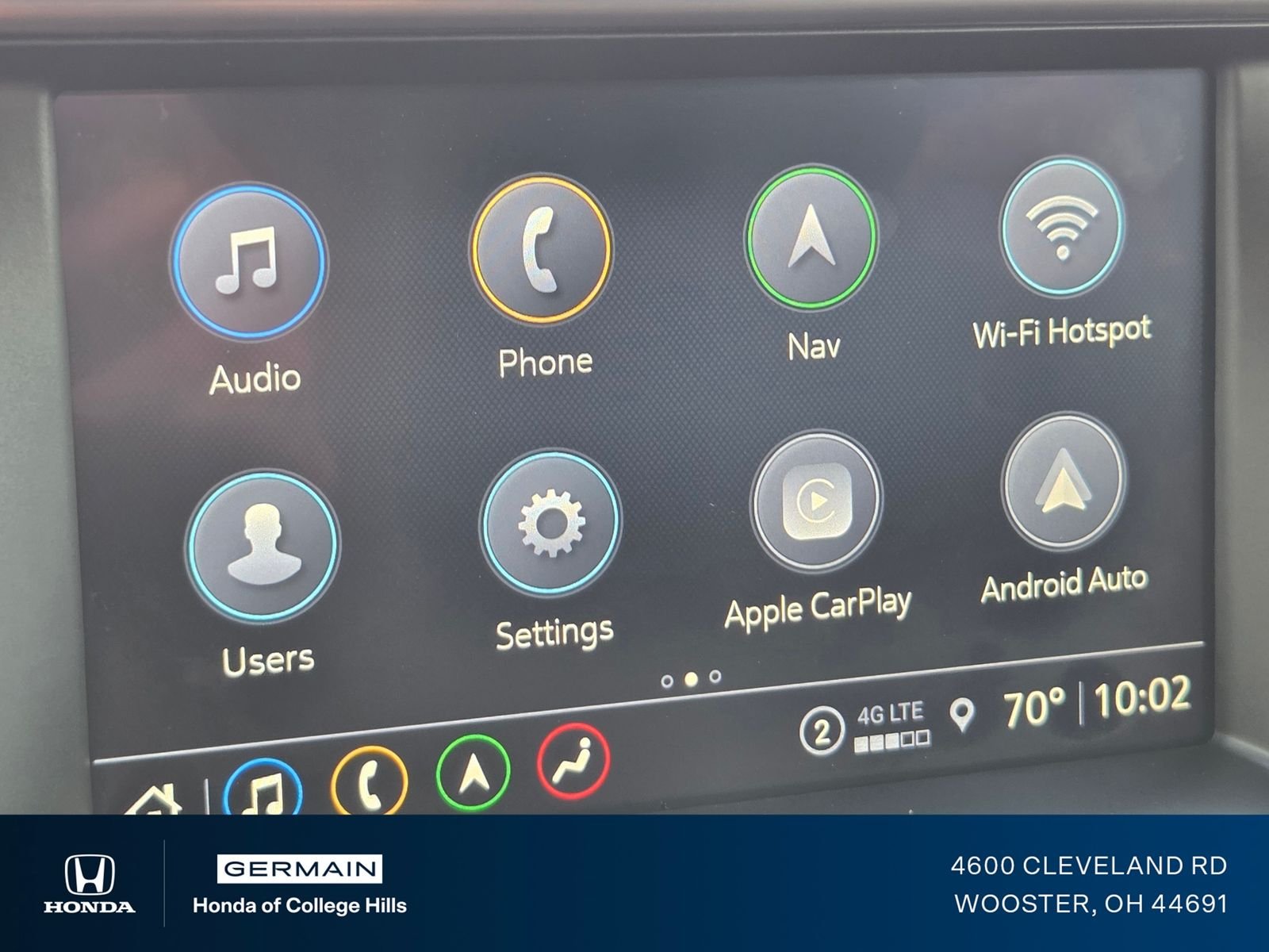 2023 GMC Acadia AT4 - Photo 9