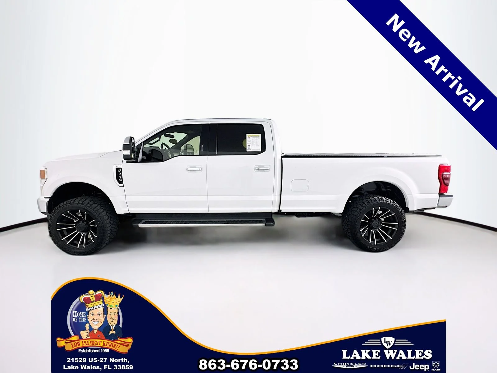 Used 2022 White Ford XLT image 4