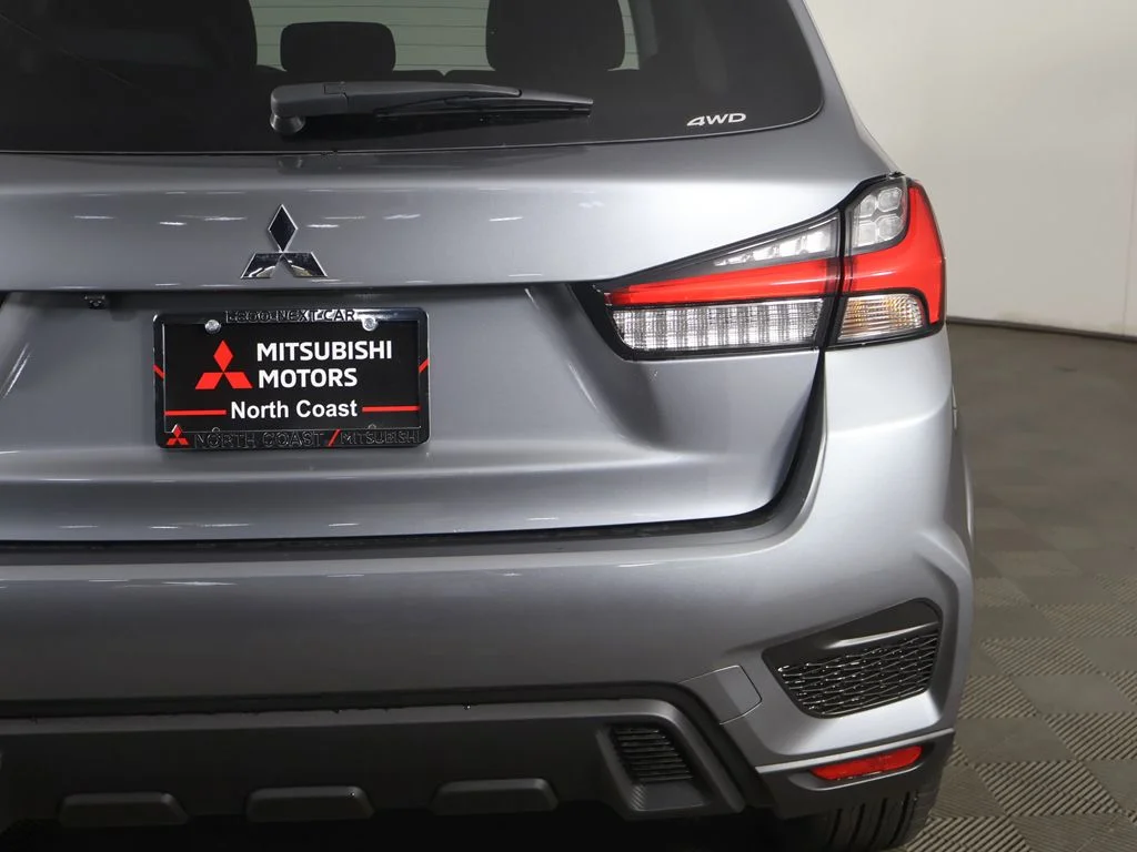 New 2026 Gray Mitsubishi 2.0 ES image 13