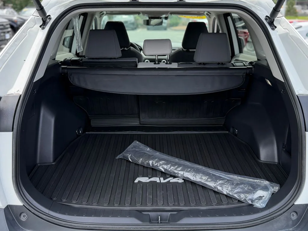 Used 2024 White Toyota XLE image 5