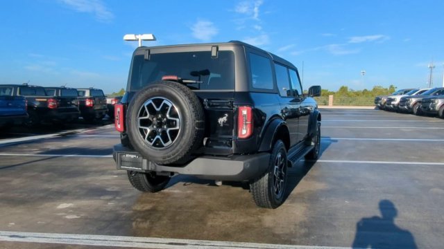 New 2026 Shadow Black Ford Outer Banks® image 91
