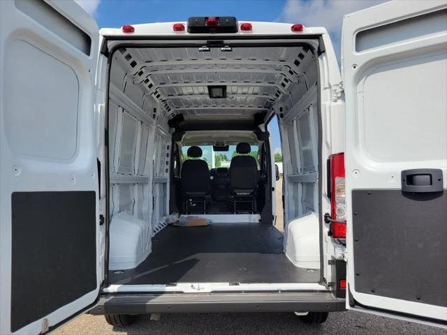 New 2026 Bright White Clearcoat RAM TRADESMAN image 8