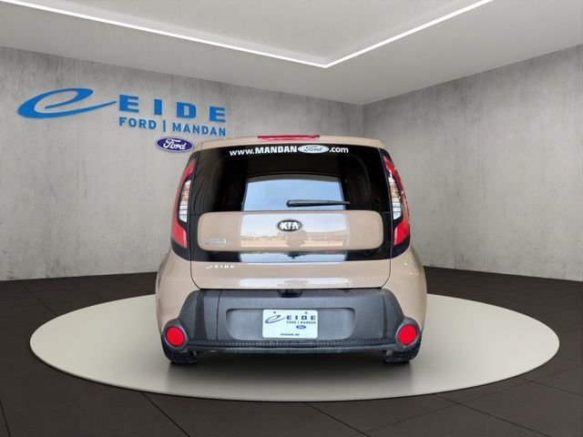 Used 2015 Brown Kia Base image 10