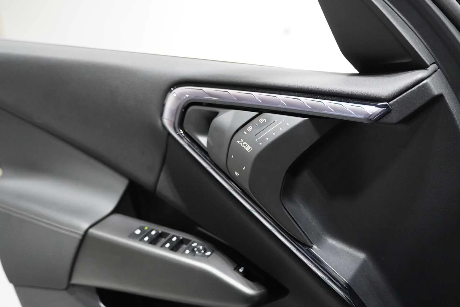 Used 2025 Black Sapphire Metallic BMW 30 xDrive image 14