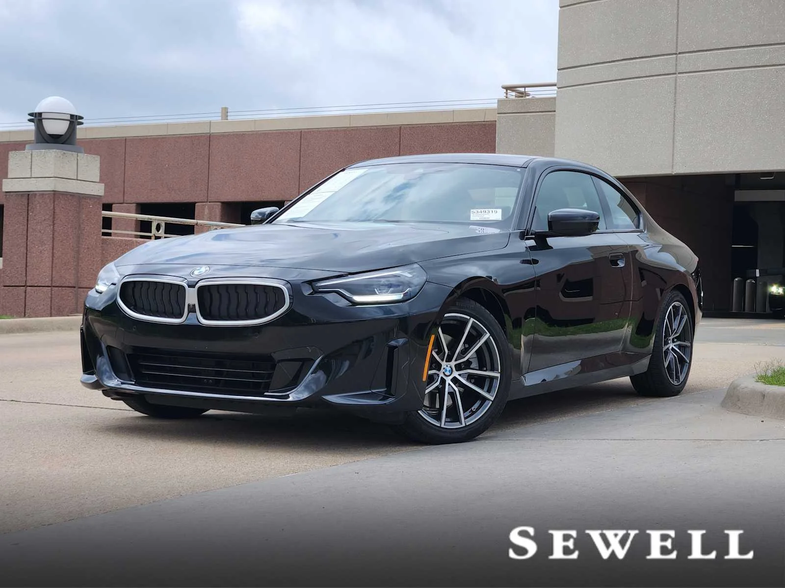 2025 BMW 2 Series 230i Coupe's photo