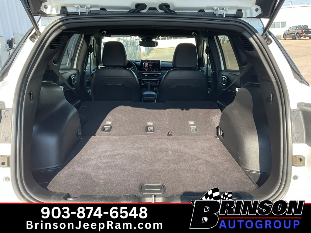 Used 2025 Bright White Clearcoat Jeep Trailhawk image 10