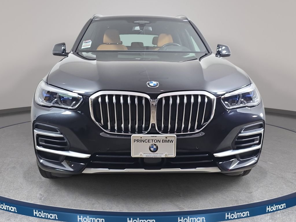Used 2022 Black Sapphire Metallic BMW xDrive40i image 3