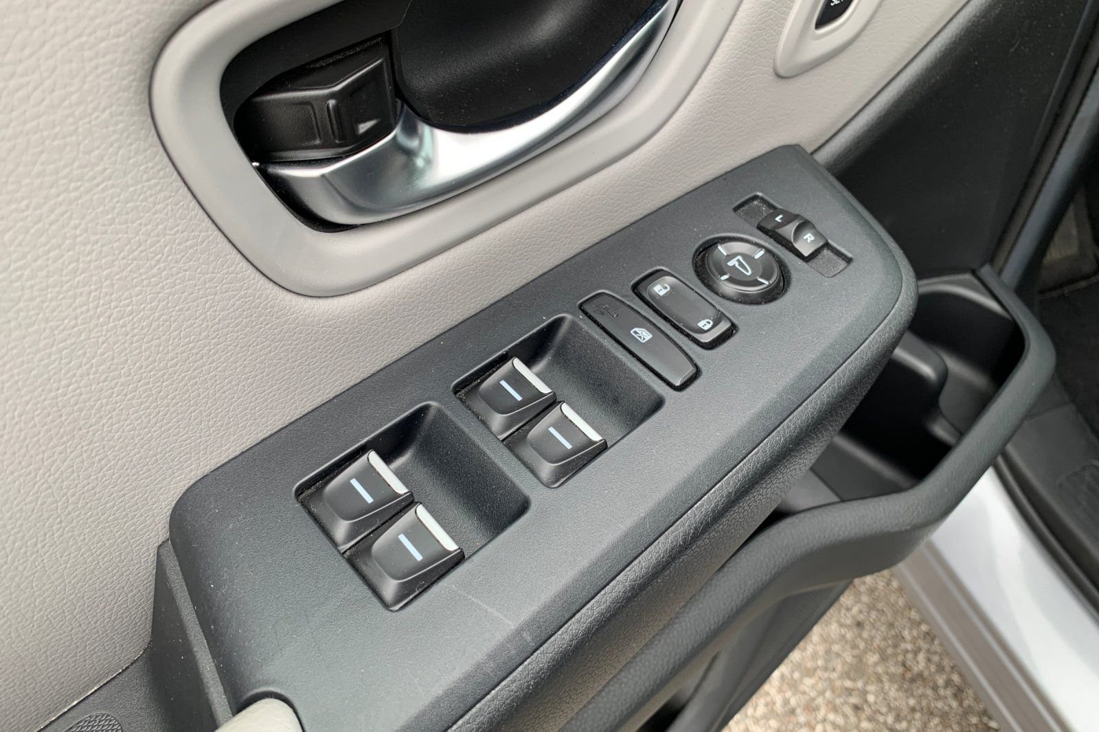Certified Used 2023 Silver Honda Touring image 13