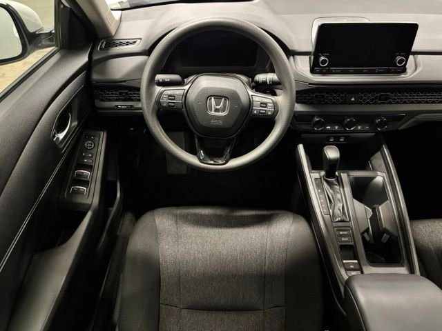 Used 2024  Honda LX image 13