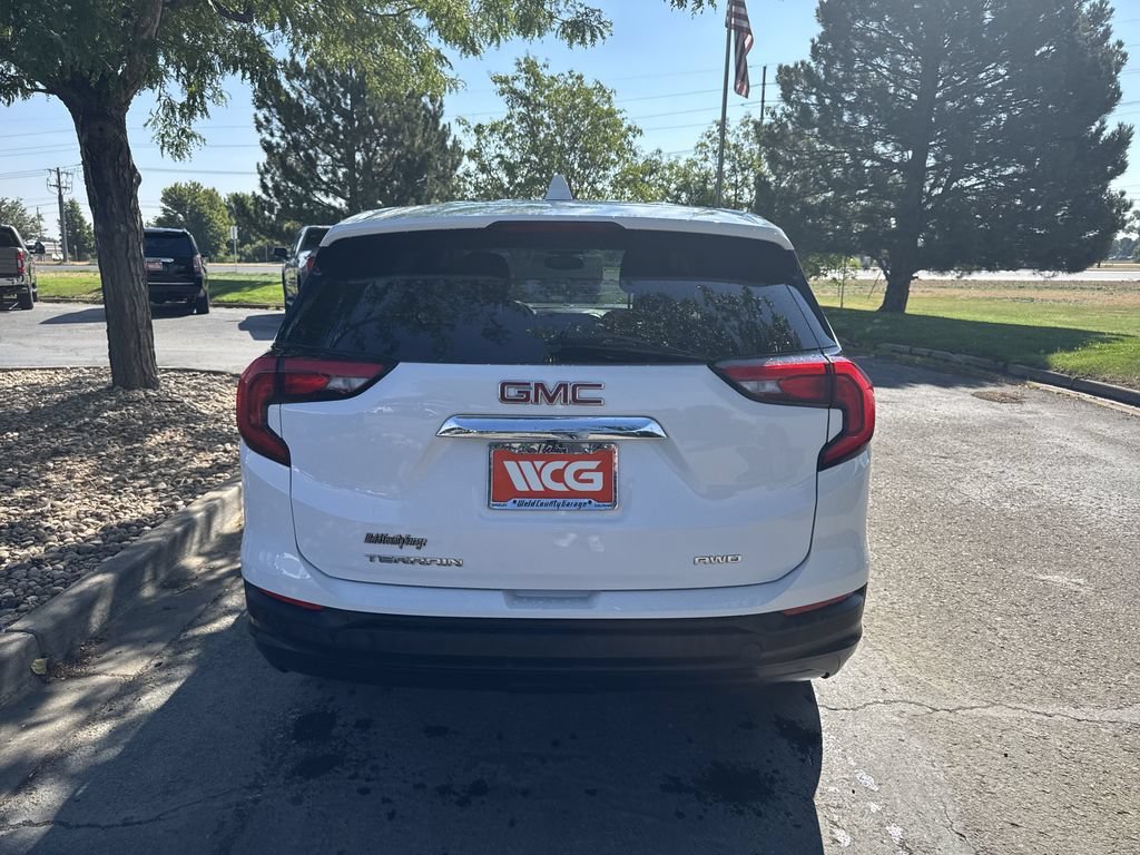 Used 2019 SUMMIT WHITE GMC SLE image 6