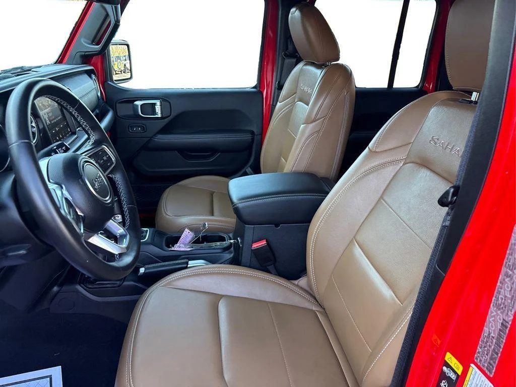 Used 2022 Firecracker Red Clearcoat Jeep Unlimited Sahara image 9