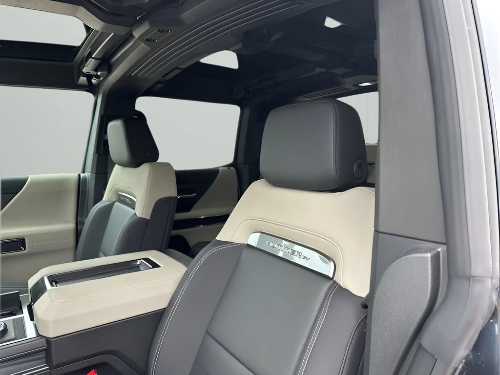 2026 GMC HUMMER EV 2X - Photo 28