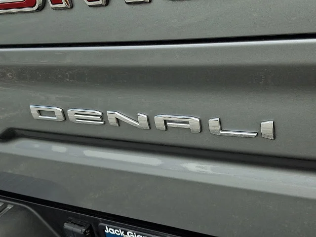 Used 2023 Silver GMC Denali image 30
