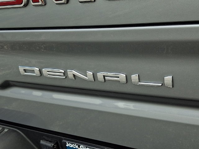 Used 2023 Silver GMC Denali image 30
