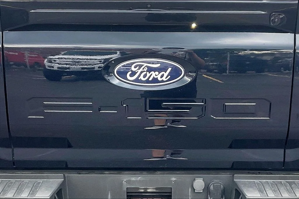 Used 2024 Blue Ford King Ranch image 31