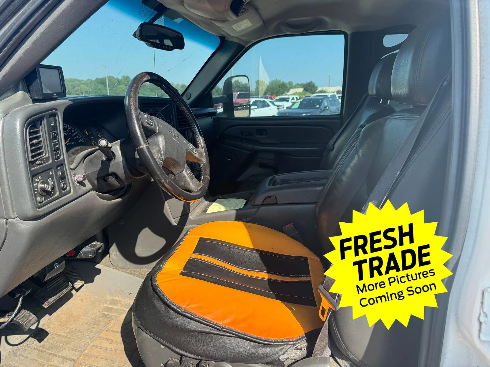 Used 2006 Black Chevrolet DRW LT3 image 8