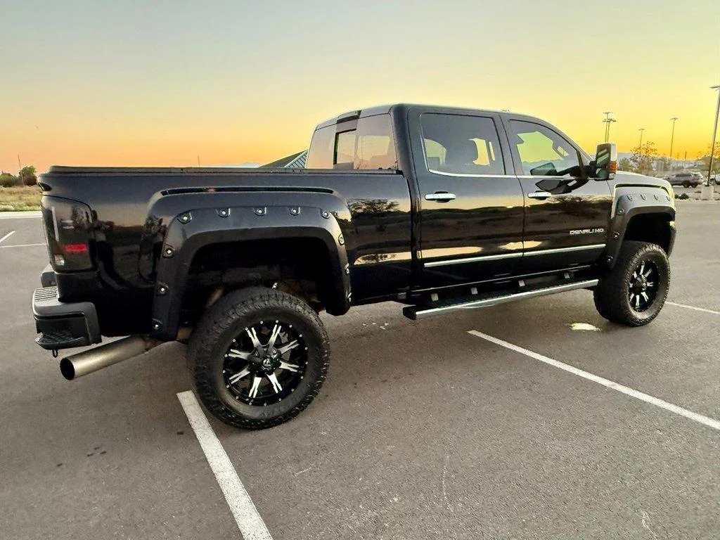 Used 2016 Onyx Black GMC DENALI image 7