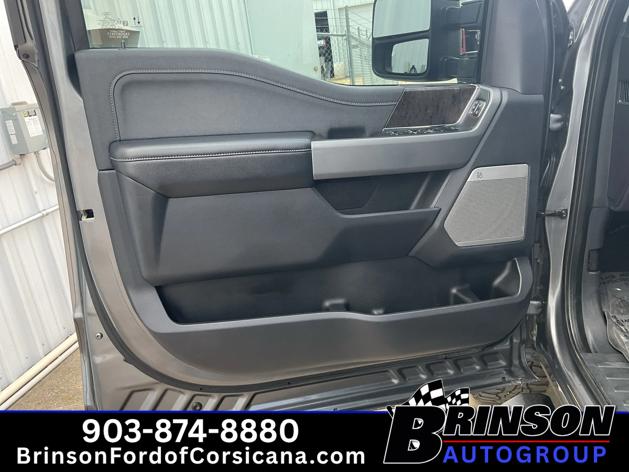 Used 2024 Carbonized Gray Metallic Ford LARIAT image 25