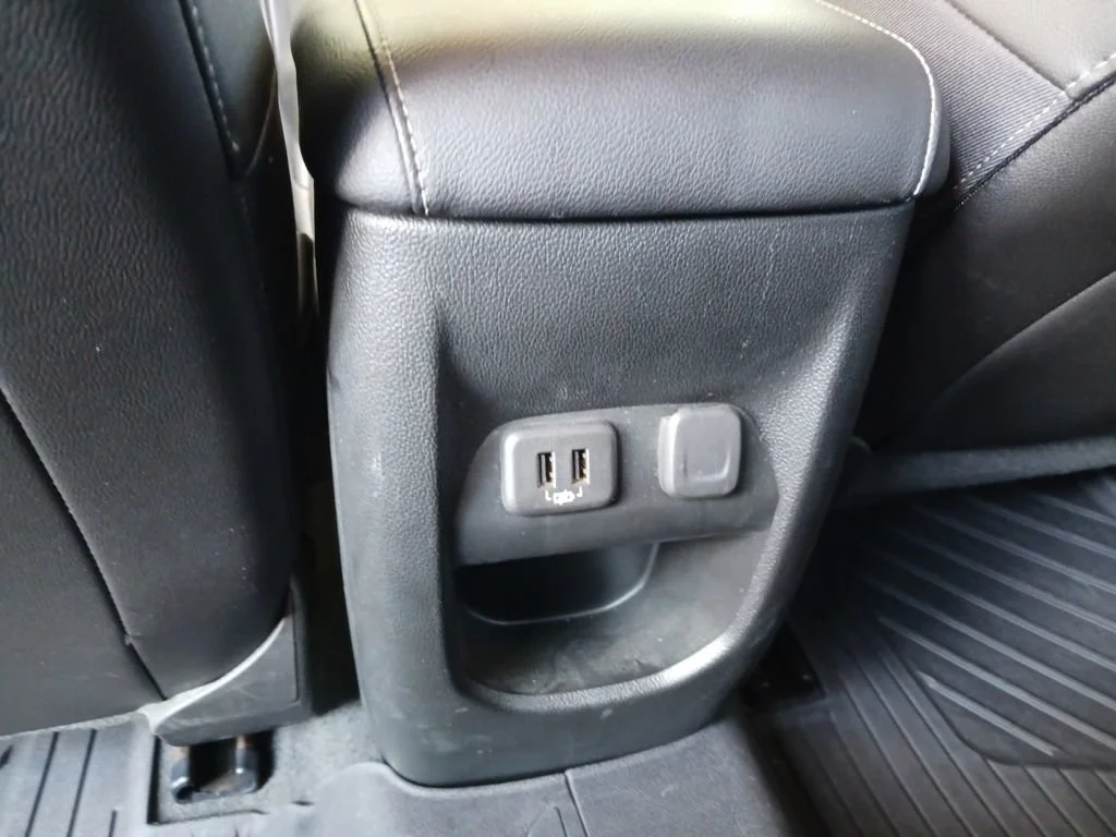 Used 2022 SUMMIT WHITE Chevrolet 4WD ZR2 image 23