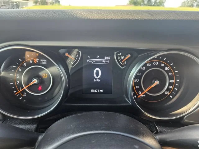 Used 2021 Silver Jeep Unlimited Sport image 15