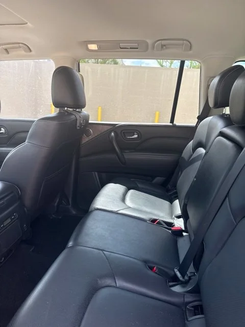 Used 2023 White INFINITI Premium Select image 8
