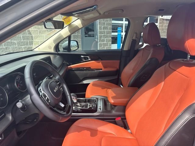 Used 2022 White Kia SX image 12