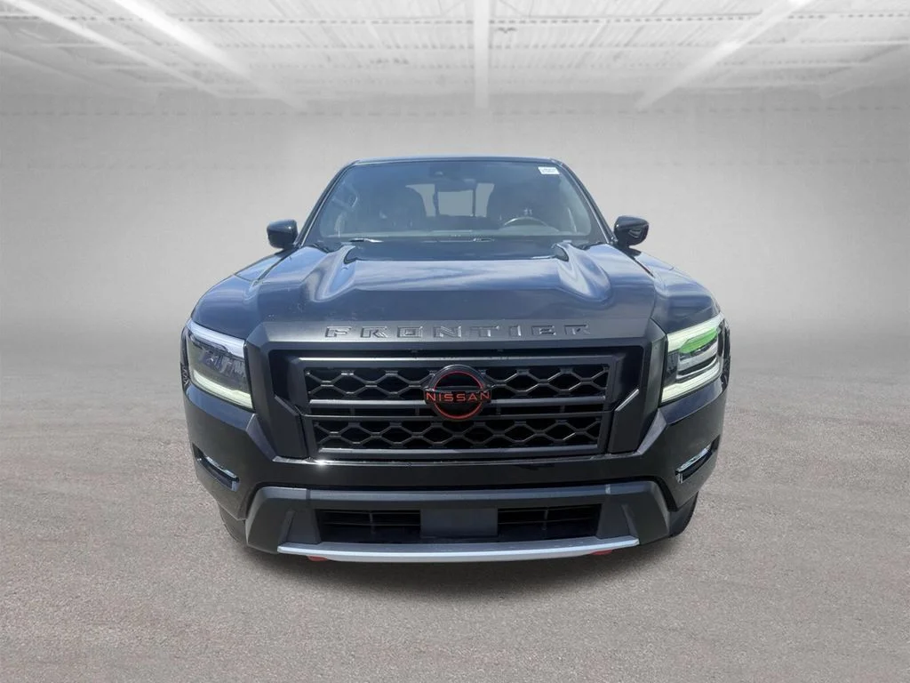 Used 2023 Black Nissan PRO-X image 14