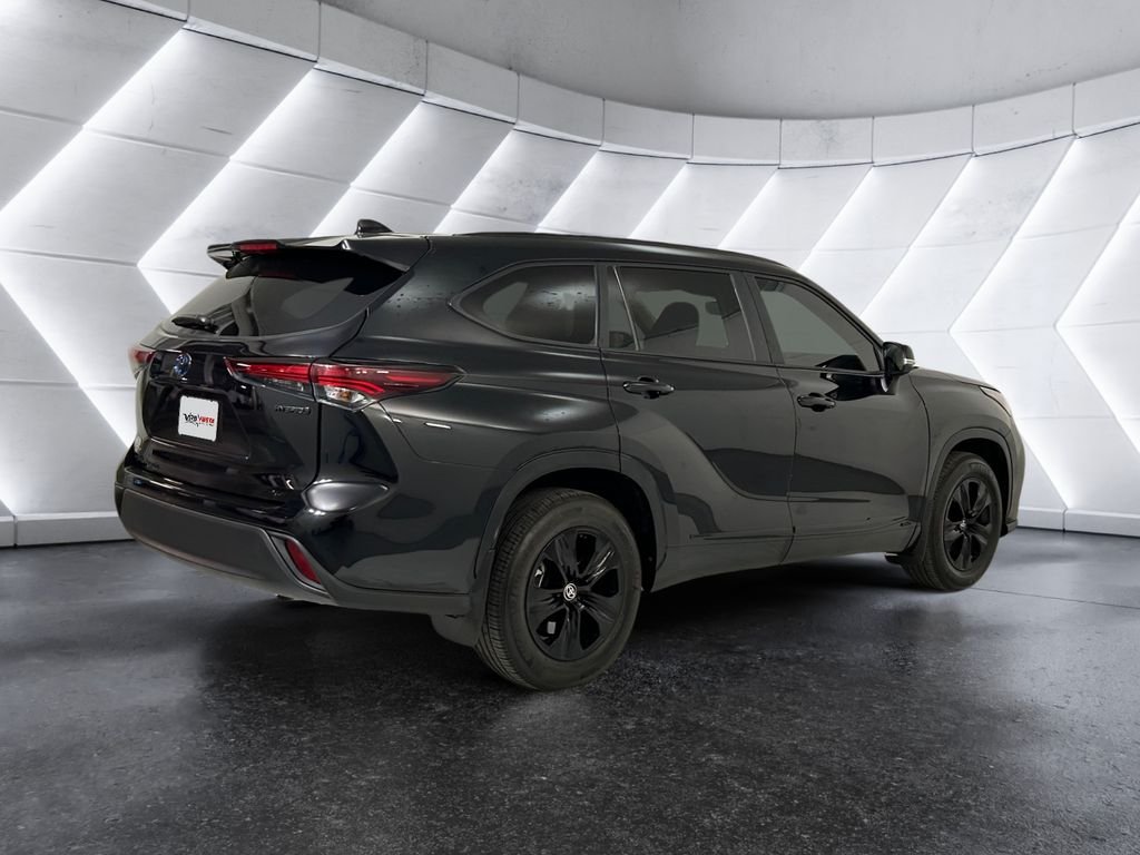 Used 2024 Black Toyota XLE image 4